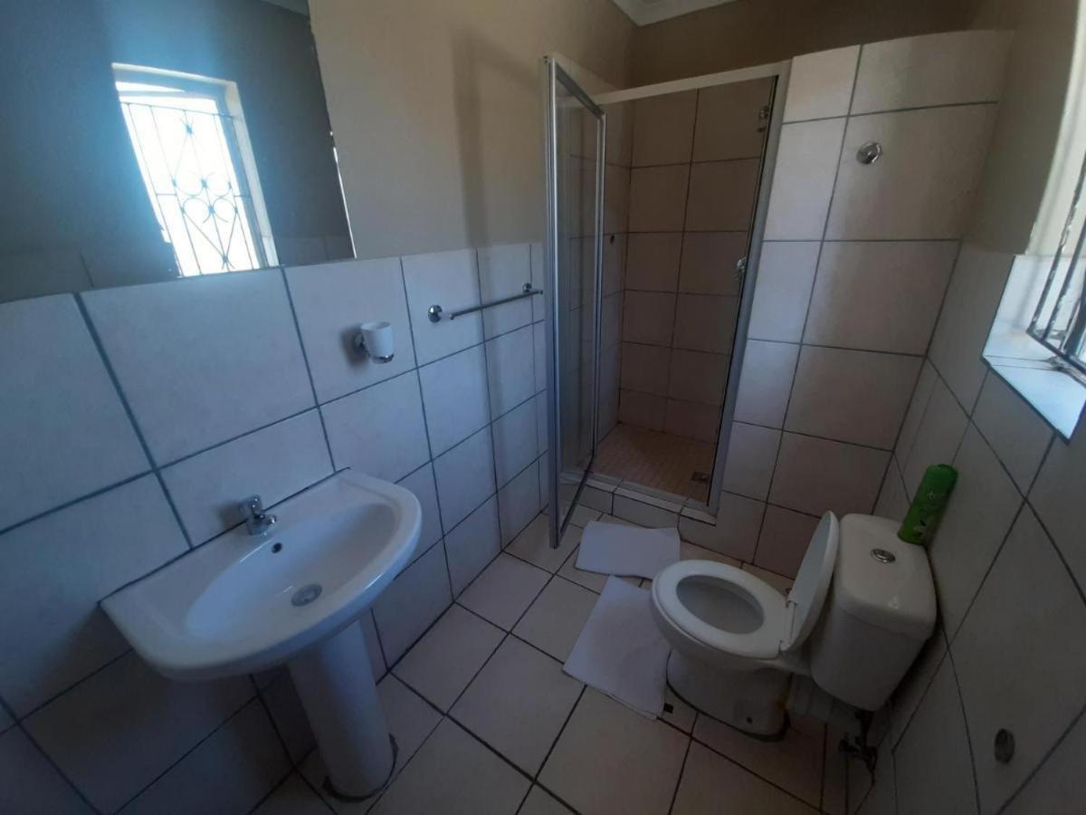 Legae La Tshepo Bed and Breakfast Mogwase Εξωτερικό φωτογραφία